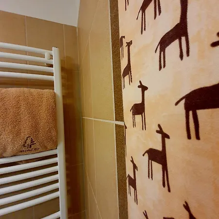 Csiszarhegyi Vadaszhaz *