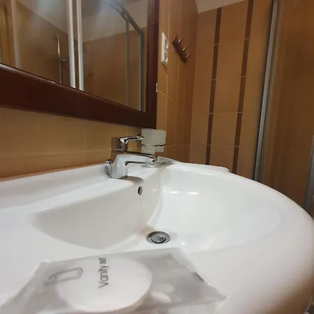 Csiszarhegyi Vadaszhaz * Karad