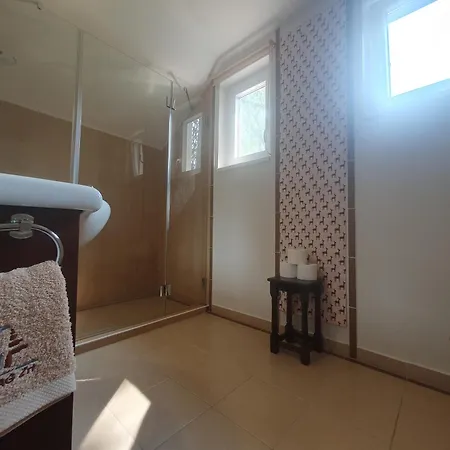 Csiszarhegyi Vadaszhaz * Karad