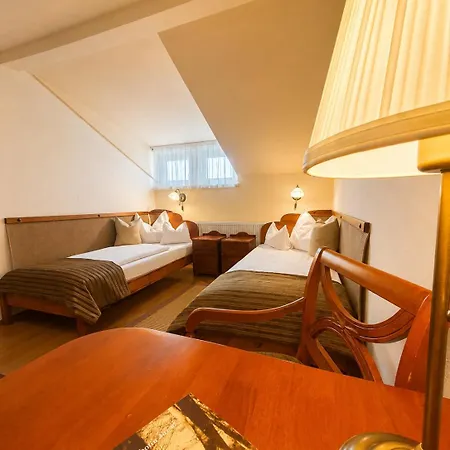 Csiszarhegyi Vadaszhaz Bed & Breakfast Karad