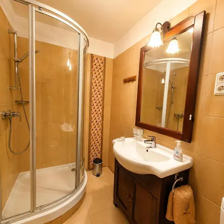 Bed & Breakfast Csiszarhegyi Vadaszhaz Karad