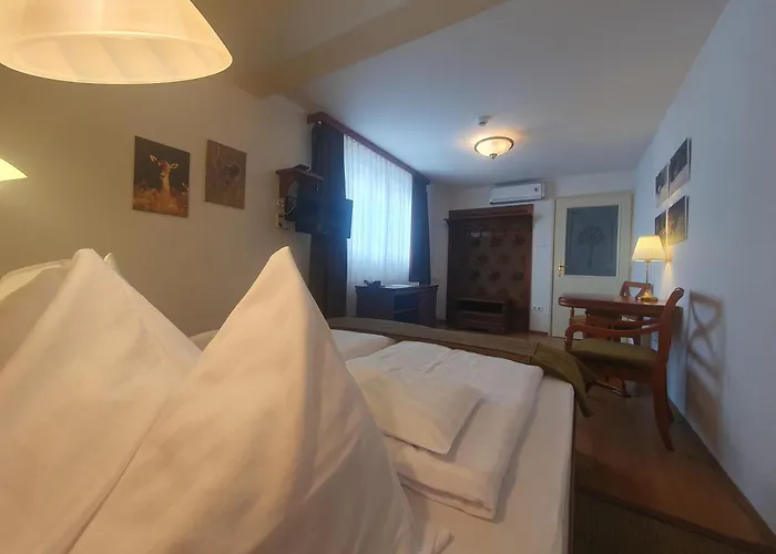 Csiszarhegyi Vadaszhaz *